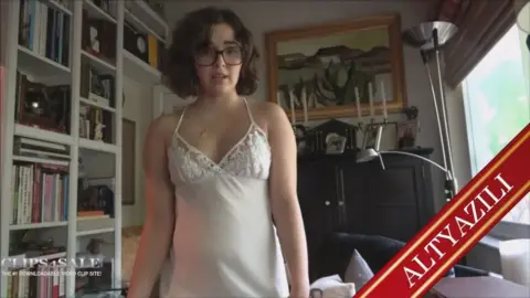Yeni İşe Başlayan Melez Sekreterini Eve Aldı Efsane Sikiş Başladı